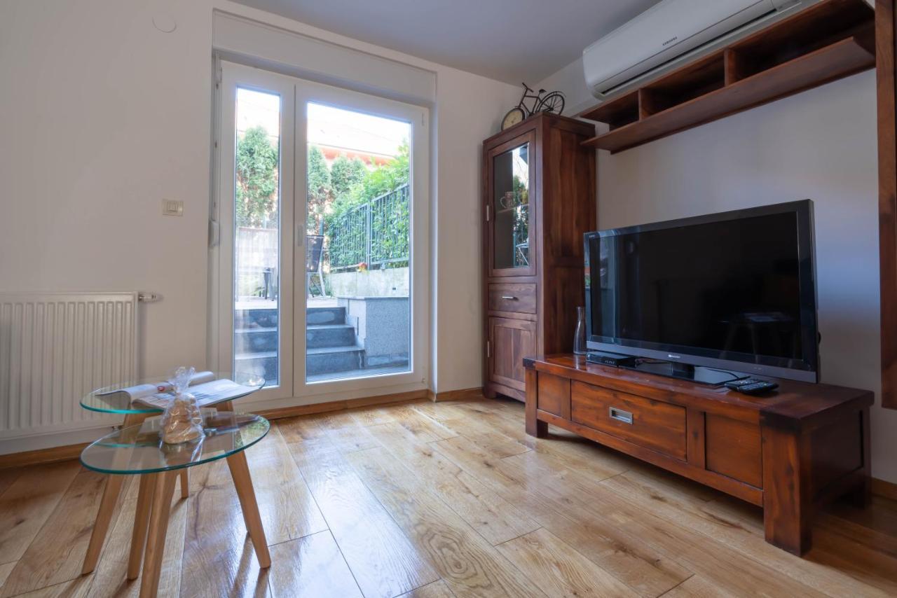 Apartment Gabriella Загреб Екстериор снимка