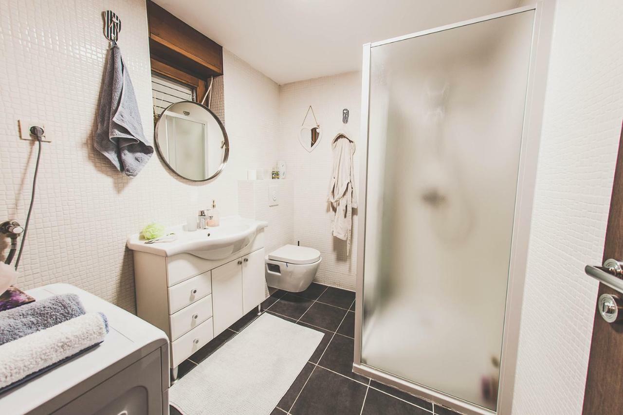 Apartment Gabriella Загреб Екстериор снимка