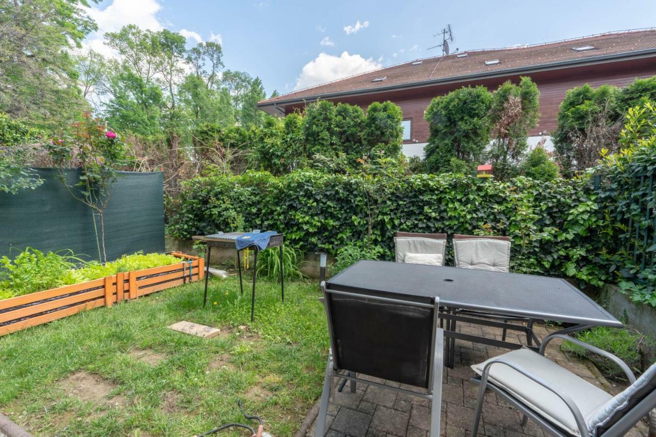 Apartment Gabriella Загреб Екстериор снимка